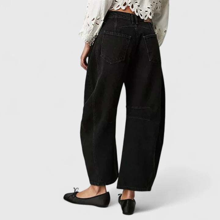 Black Women's High-Waist Barrel Leg Jeans — Juliet Curved-Seam Cropped Ankle - Back Full Flats