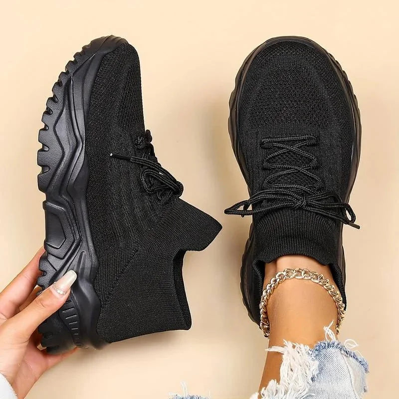 Czarny Women's Chunky Orthopedic Walking Sneakers — Hattie Cushioned Lace-Up Platform - Flat Lay Black Detail