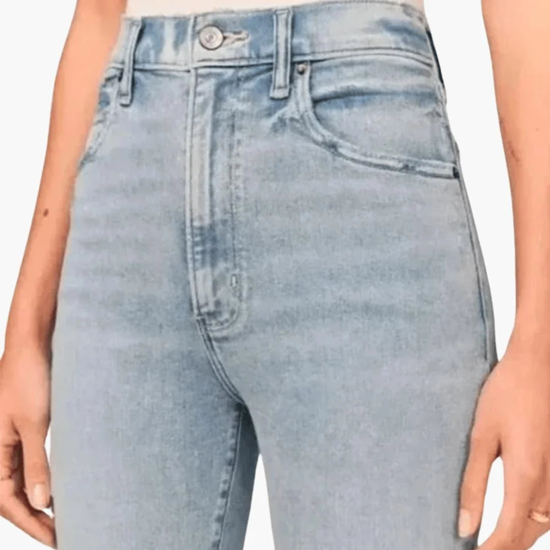 Light Blue Women's High-Waisted Bootcut Jeans — Tilly Everyday Flared Denim - Close Up Waist