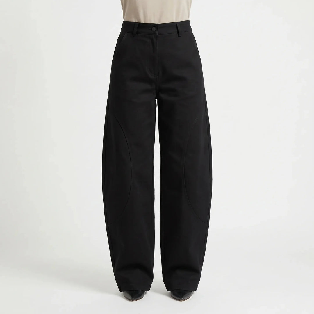Black Women's Barrel Jeans — Kiera High-Rise Curved Wide-Leg Pockets - Front Full