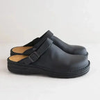 Sort Men's Classic Leather Clogs - Side Profile Studio Black