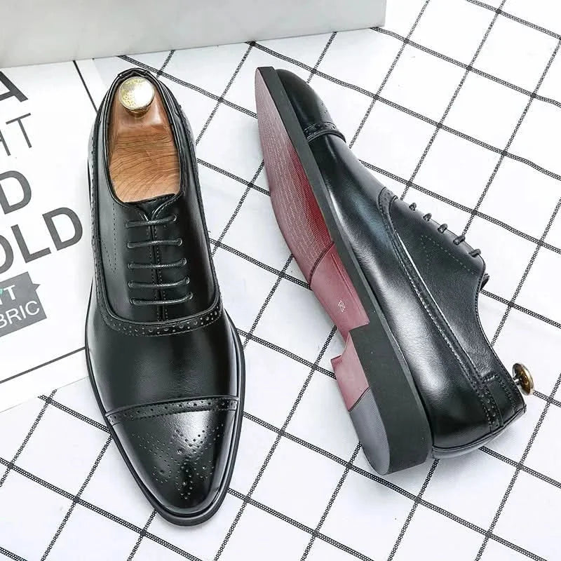 Black Men's Cap-Toe Leather Oxford Shoes — Blakely Formal Lace-Up Brogue - Flat Lay Sole