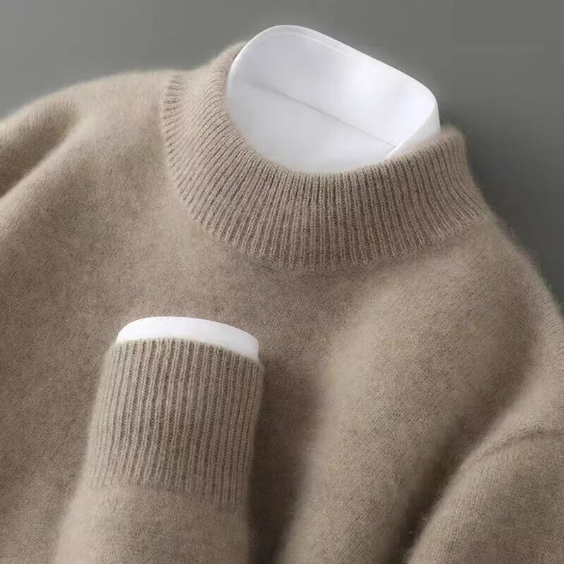 Camel Women's Cashmere Sweater with Ribbed Crew Neck & Relaxed Long Sleeves - Close Up Collar