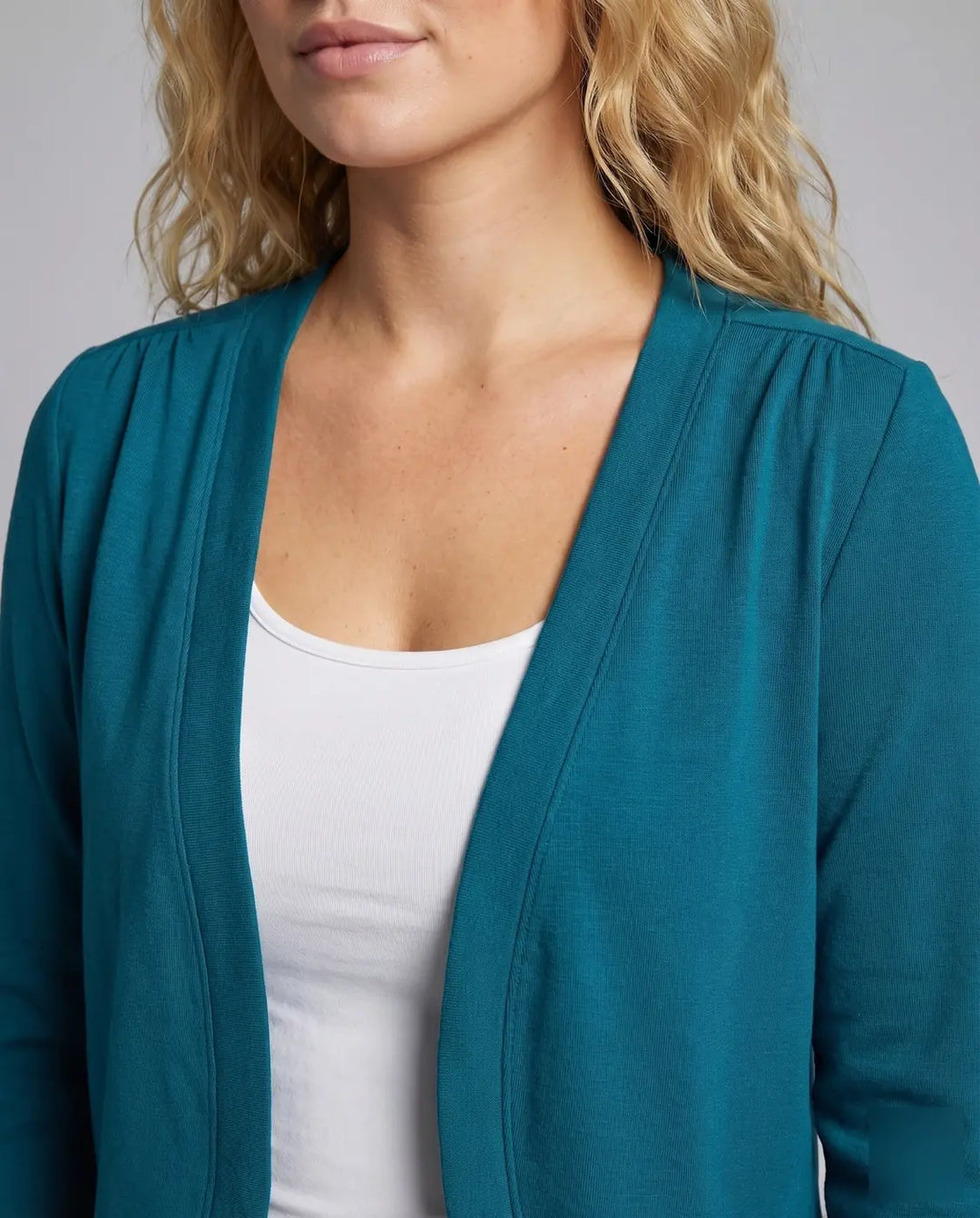 Turquoise Women's Cropped Bolero Blazer — Delaney Tailored Shawl Collar Open-Front - Close Up Collar