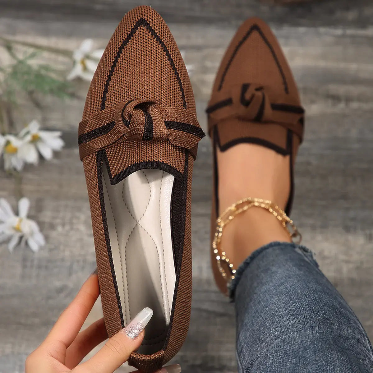 Brown Women's Knit Pointed Toe Flats — Hailey Slip-On Bow-Knot Loafers - Hand Hold Detail