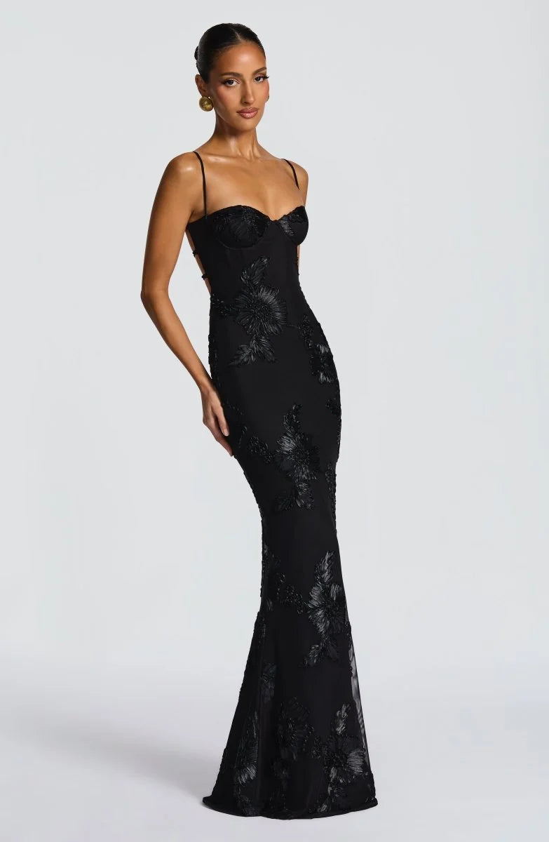 Black Women's Lace Fitted Maxi Dress — Verity Sweetheart Neckline Mermaid - Side Pose