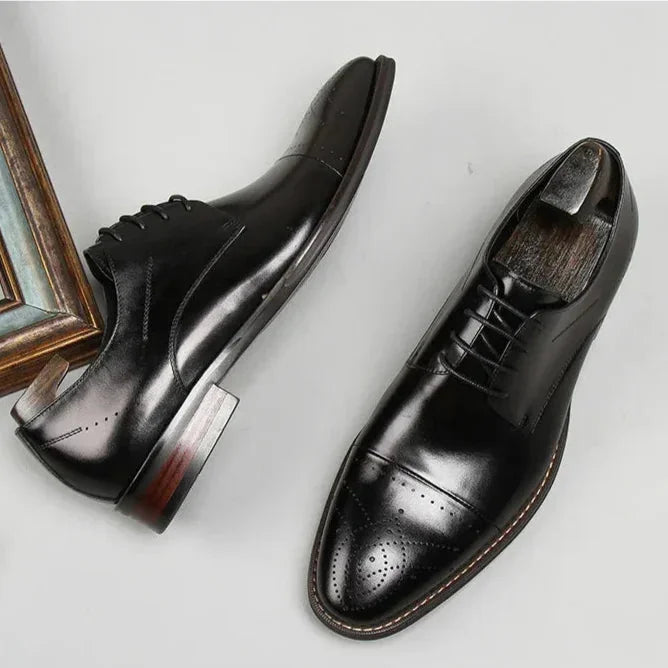 Black Men's Leather Oxford Shoes — Hayden Burnished Cap Toe Brogue - Sole Side View