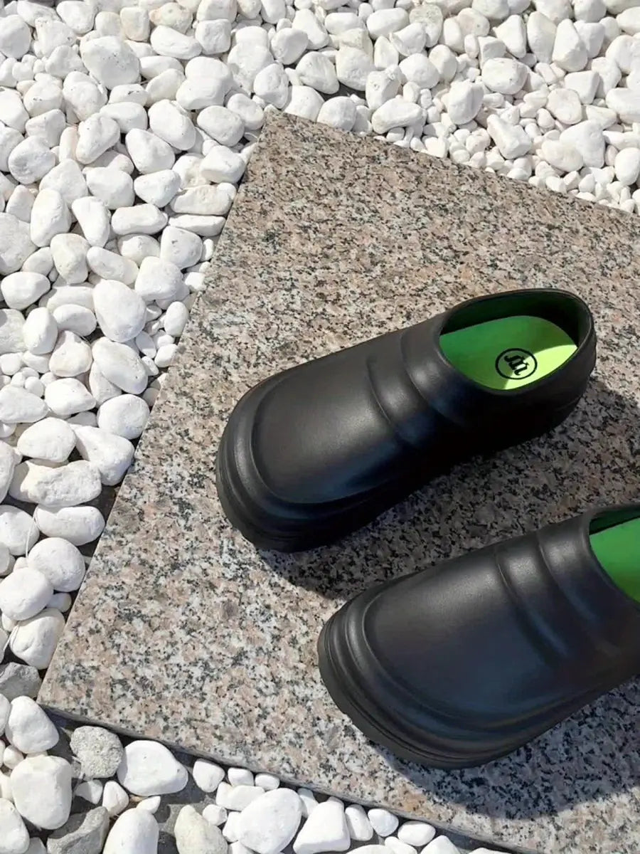 Black Unisex Platform Orthopedic Waterproof Clogs — Edie Slip-On Non-Slip Cushioned - Outdoor Flatlay