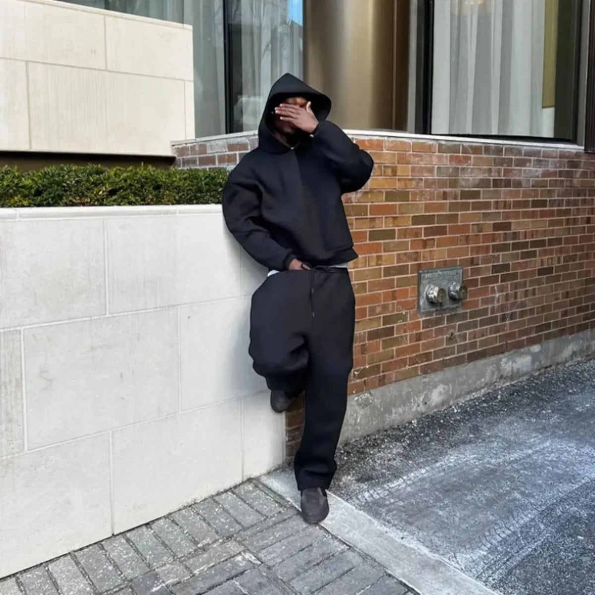 Black Men's Oversized Tracksuit with Drawstring Hood & Ribbed Cuffs