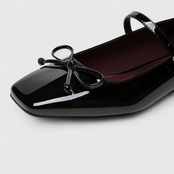 Black Women's Patent Leather Mary Ballet Flats — Bea Square Toe Bow Buckle - Close Up Toe Bow