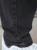 Men's Straight Leg Jeans with Relaxed Comfort Fit - Hem Detail Close