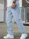Men's Straight Leg Jeans with Relaxed Comfort Fit — Beau